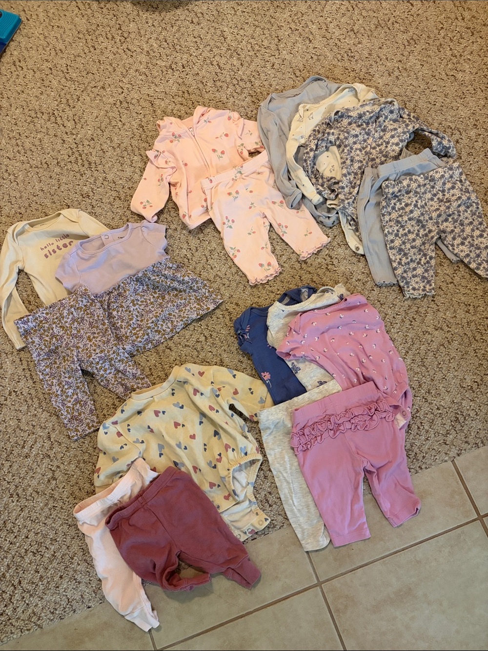 Fall ready lot size 0-3 months baby girl clothing